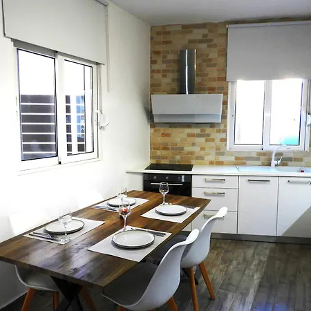 Angelica - Perfect Quiet In Center Location - 10mins Walk To Aegean * 겐나디