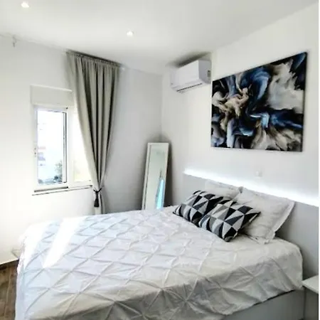 펜션 Angelica - Perfect Quiet In Center Location - 10mins Walk To Aegean