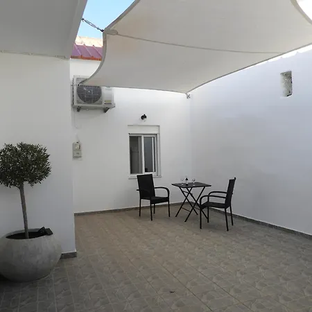 Angelica - Perfect Quiet Center Location - 10mins Walk To * Gennadi