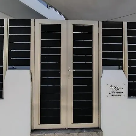 בית נופש Angelica גנאדי