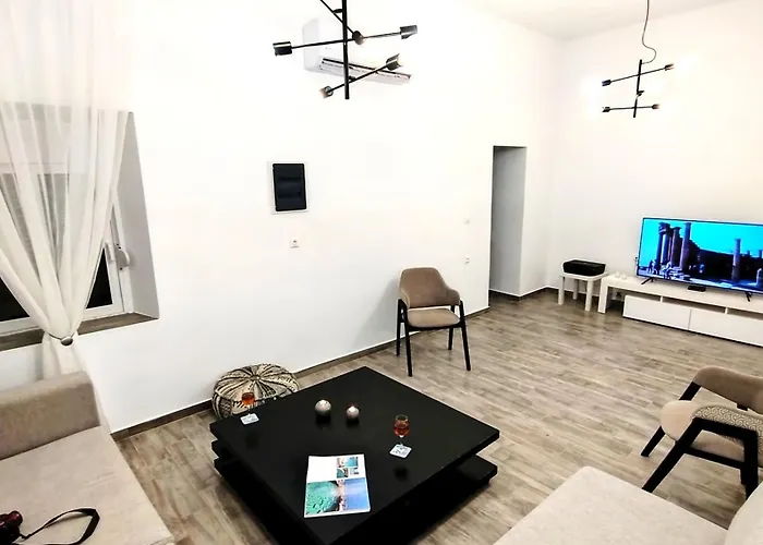 Angelica Hébergement de vacances Gennadi